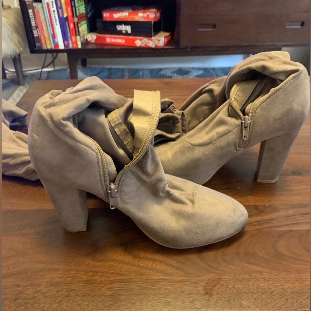 Women's knee-high Suede Boots